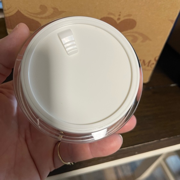 Dr. Denese Triple Strength Neck Wrinkle Smoother 4 Oz - Picture 4 of 5